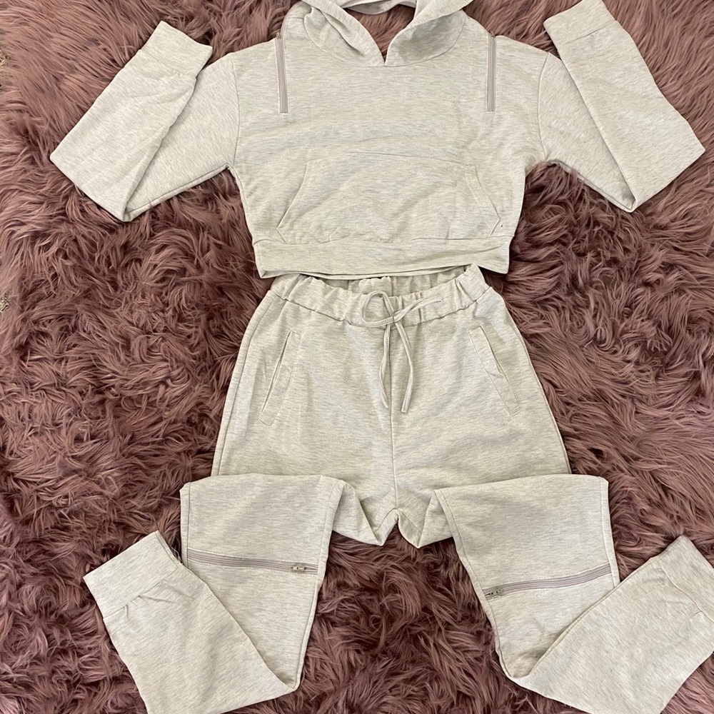 Bre Bre Hoodie Set !!